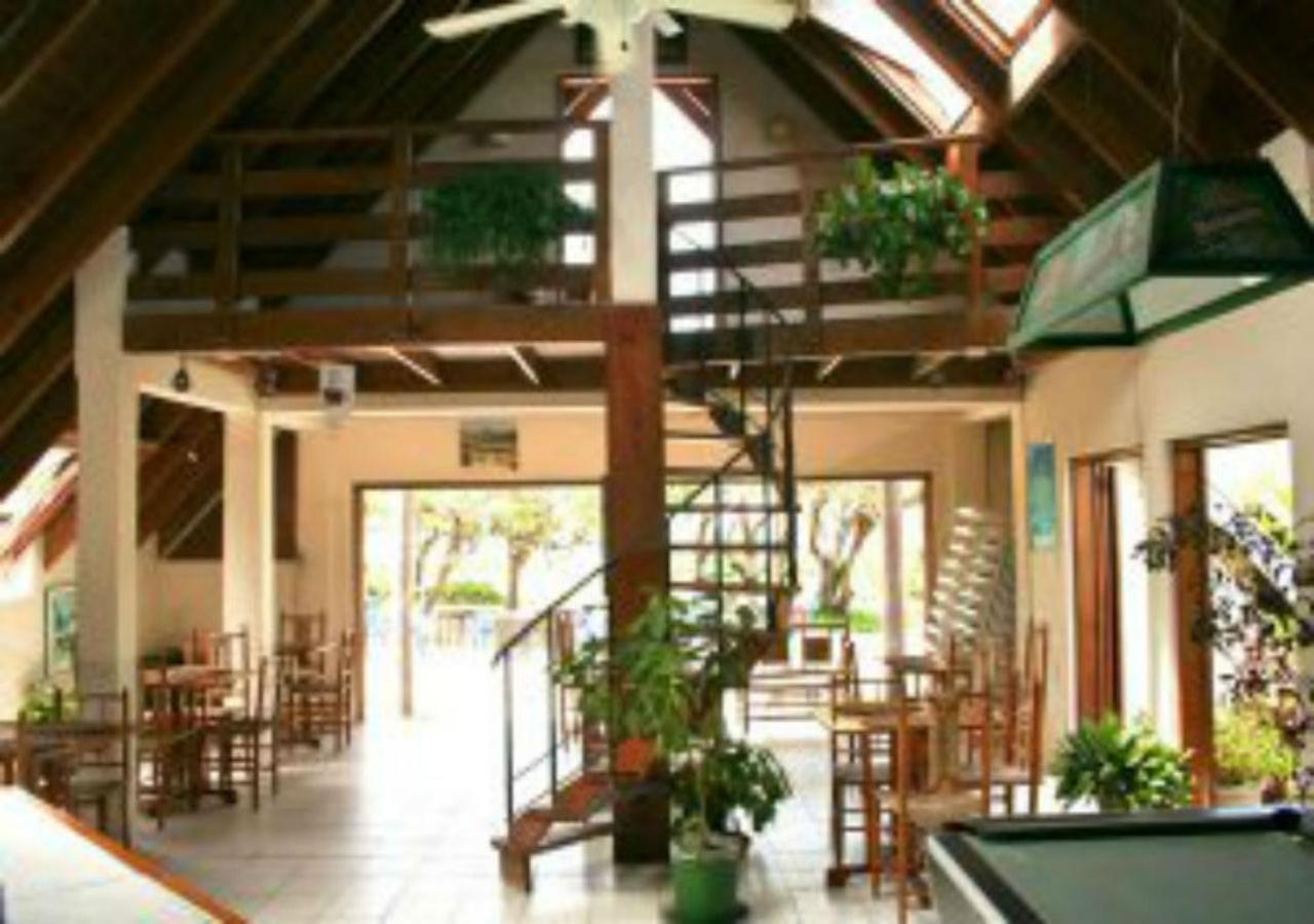 Hotel The Reef Beach Huts Vieux Fort Zewnętrze zdjęcie